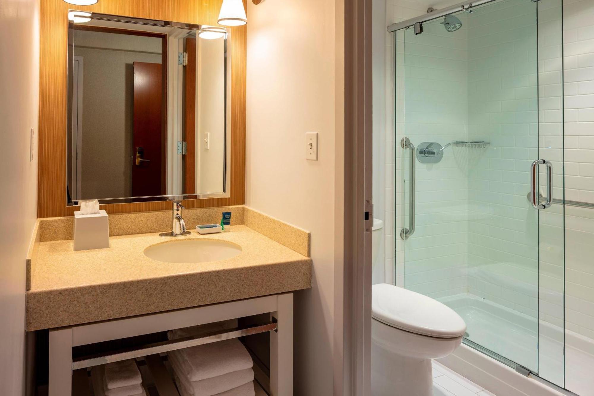 Four Points By Sheraton Norwood Conference Center Εξωτερικό φωτογραφία