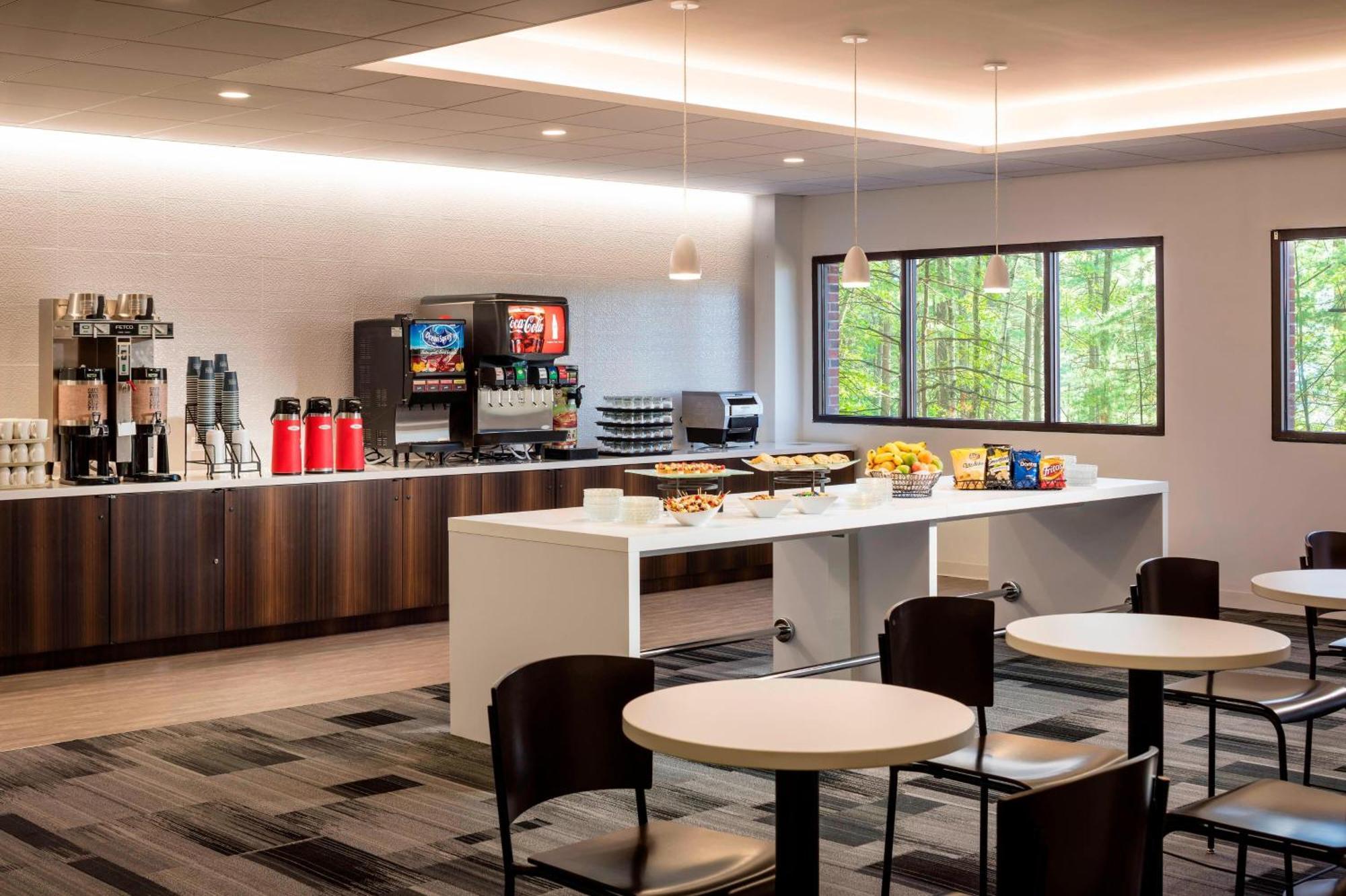 Four Points By Sheraton Norwood Conference Center Εξωτερικό φωτογραφία