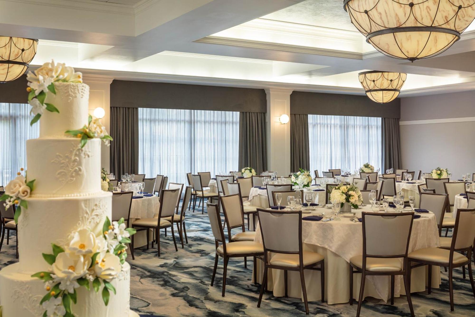 Four Points By Sheraton Norwood Conference Center Εξωτερικό φωτογραφία