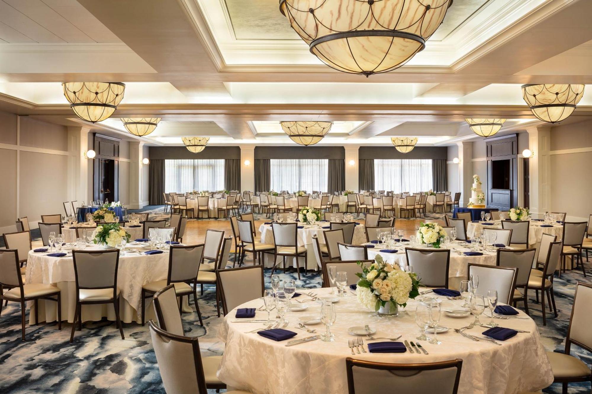 Four Points By Sheraton Norwood Conference Center Εξωτερικό φωτογραφία