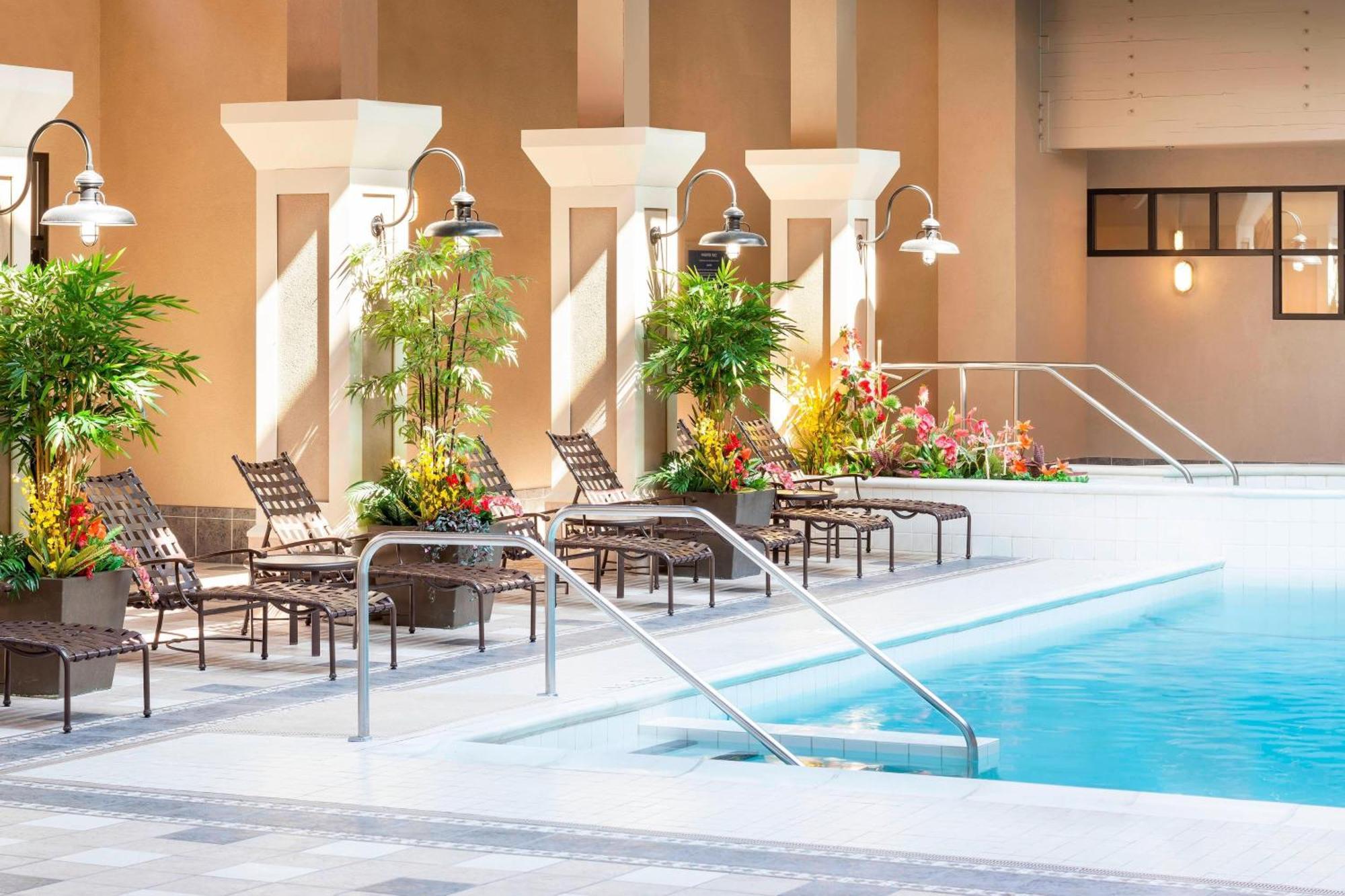 Four Points By Sheraton Norwood Conference Center Εξωτερικό φωτογραφία