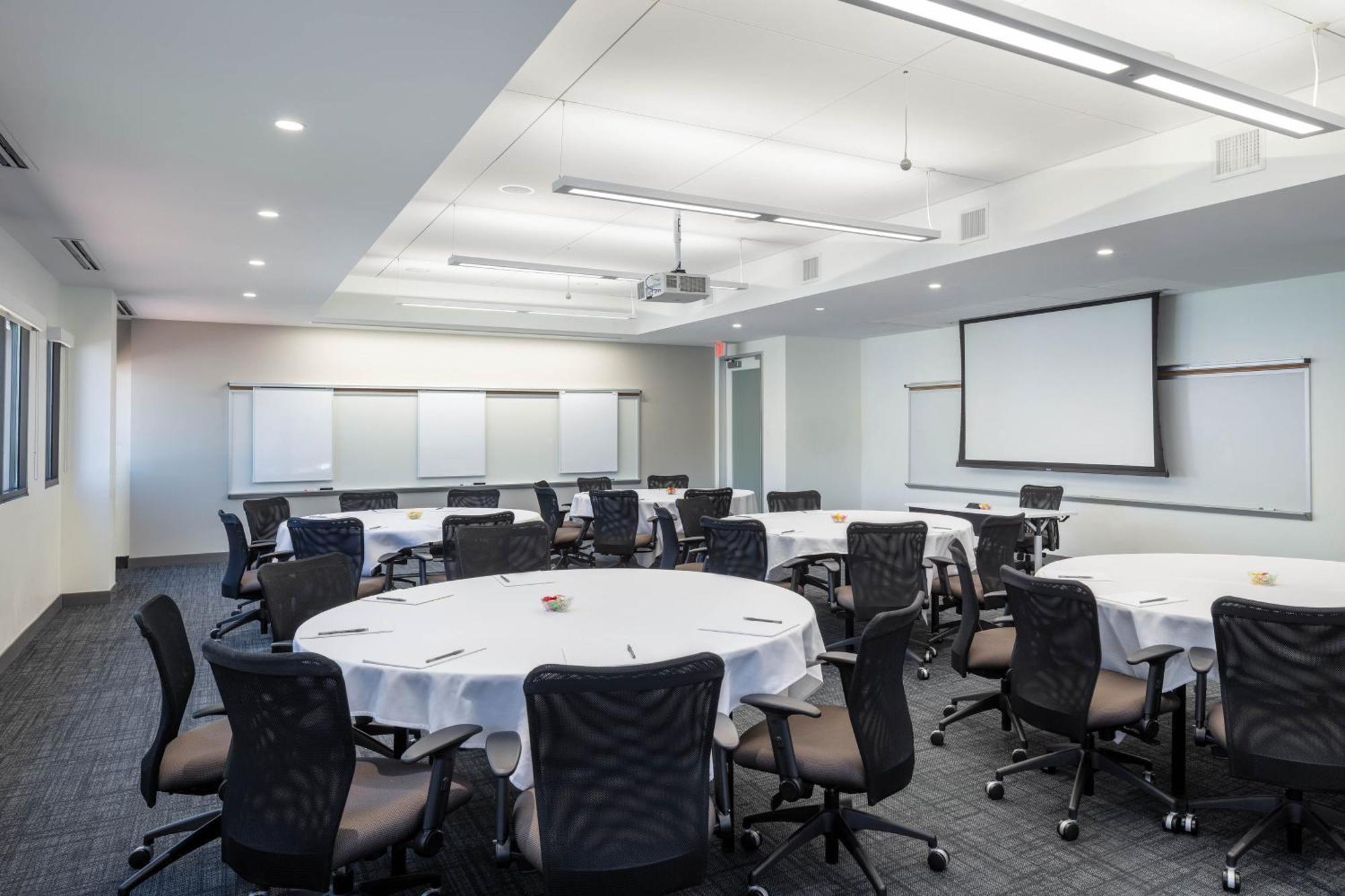 Four Points By Sheraton Norwood Conference Center Εξωτερικό φωτογραφία